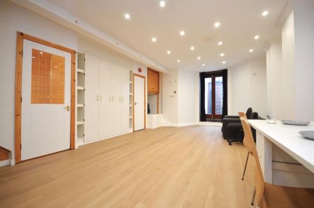 Studio to rent - Photo 5