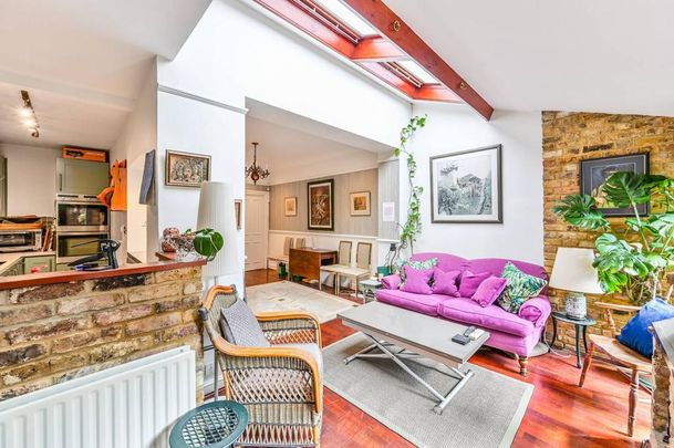 2 bedroom flat to rent - Photo 1