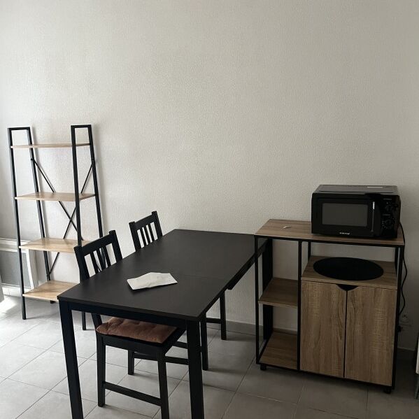 Location Appartement 1 pièce 19m² MARSEILLE 9ème - Photo 1