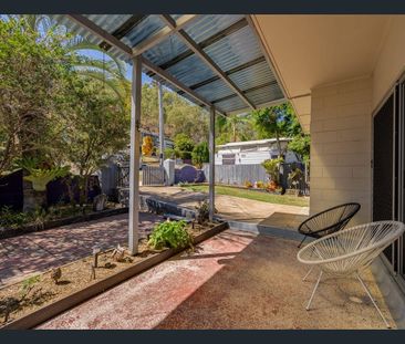 Comfortable Living in a Convenient Location - Photo 4