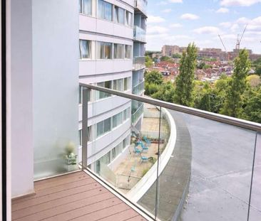 Prince Regent Road, Hounslow, TW3 - Photo 4