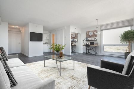 Red Top Tower Apartments - Photo 2