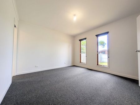 6 Month Lease - GARDEN MAINTENANCE INCLUDED - Photo 4