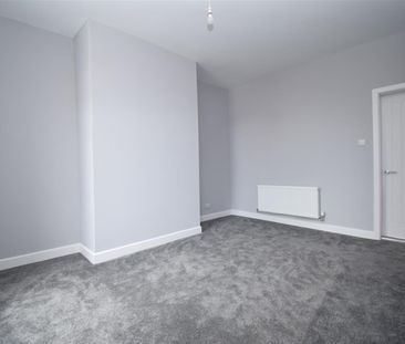 Broomcroft Road, Ossett - Photo 5