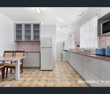 78 Robertson Street, Morwell, Vic 3840 - Photo 3