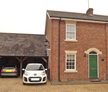2 bedroom terraced house to rent - Photo 1