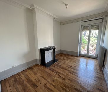 T2 rénové avec balcon - Photo 4