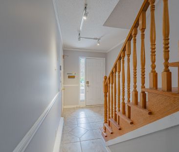 For Lease - 208 STRATAS Court, Kanata, Ontario - Photo 3