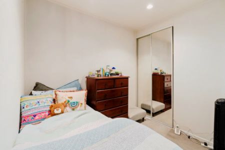 1Bedrooms, 1Bathrooms - Photo 3