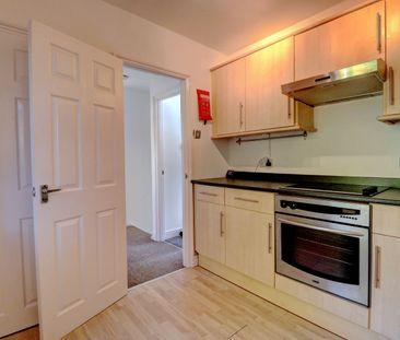 1 bedroom flat to rent - Photo 2