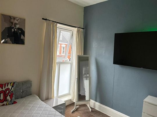 6 bedroom house share to rent - Photo 1