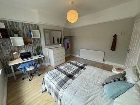 3 Bed End Terrace, Brookdale Road, L15 - Photo 3