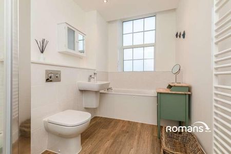 Captains Garden, Fishponds, Bristol, Somerset, BS16 - Photo 5