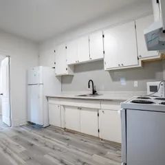 1 room apartment of 69m² in Montreal - Photo 2