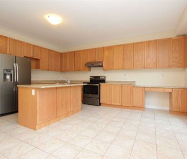 For Lease - 42 Barchard Street, Clarington, Ontario - Photo 2