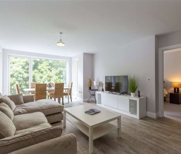 Contemporary two bedroom apartment at the edge of The Pantiles with... - Photo 3