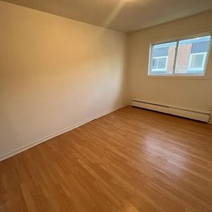 2 CH - 1 SDB - Québec - $1,217 /mo - Photo 2