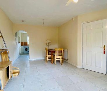 Broad St, Great Cambourne, CB23 - Photo 2