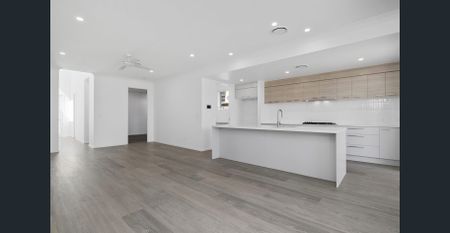 Modern 4 Bedroom Family Home - Photo 4