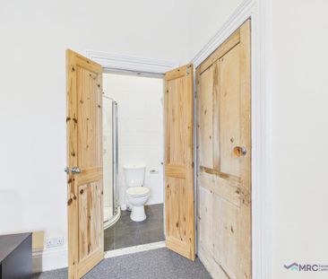 1 bedroom in a house share to rent - Photo 6