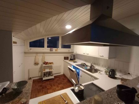 2.5 Zimmer, 90 m², 2. Stock - Photo 4