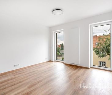 Pronájem bytu 1+kk 36 m2 - Photo 2