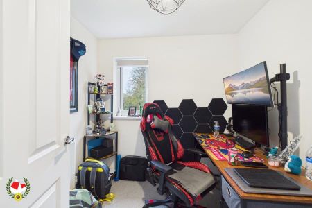 Davies Close, Yate, Bristol - Photo 3