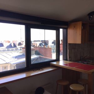 Location meublée Studio Quartier GRASLIN NANTES - Photo 2