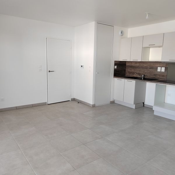 Location Appartement 3 Pièces 60 m² - Photo 1