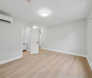 251 Simcoe Street S #203 - Photo 2