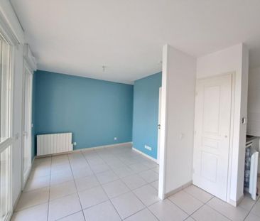 Location Appartement 1 pièce Meublé 28m² VETRAZ MONTHOUX 74100 - Photo 2