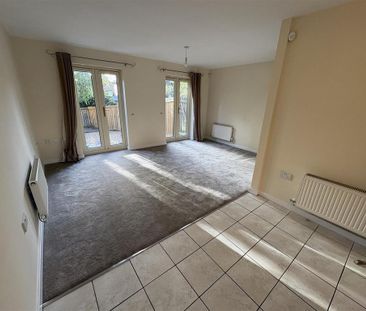 3 bedroom townhouse to rent - Photo 2