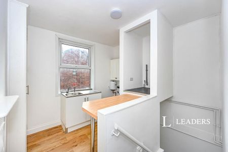 2 bedroom flat to rent - Photo 3