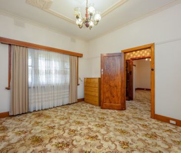 Position-Perfect in the Heart of Reservoir, This Potential-Packed T... - Photo 1