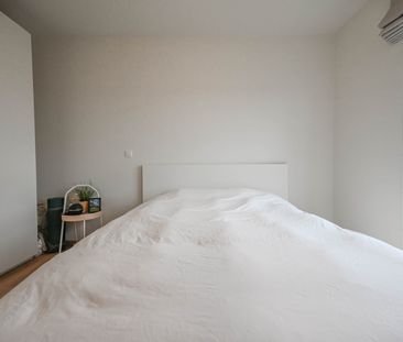 Gezellig en rustig gelegen appartement nabij centrum Emelgem - Photo 1