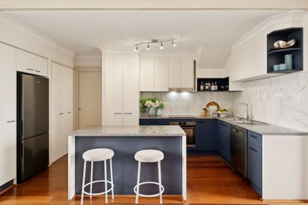 Luxury Two-Level Apartment with River and City Outlooks - Photo 5