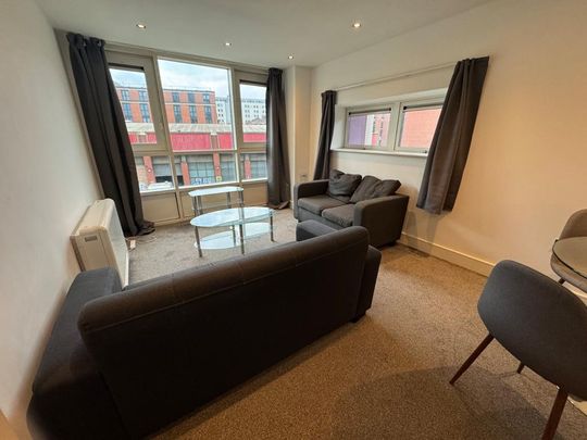 2 bedroom flat to rent - Photo 1