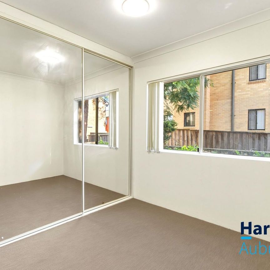Spacious & Convenient Ground Floor 2-Bedroom Unit For Lease - Photo 1