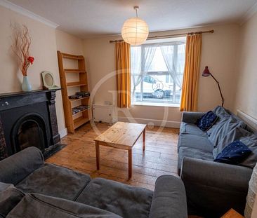 1 Bed - Portland Road, Aberystwyth, Ceredigion - Photo 2