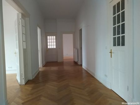 Zeitlose Pracht: Großzügiges Altbau-Refugium in begehrter Alsternähe - Photo 4