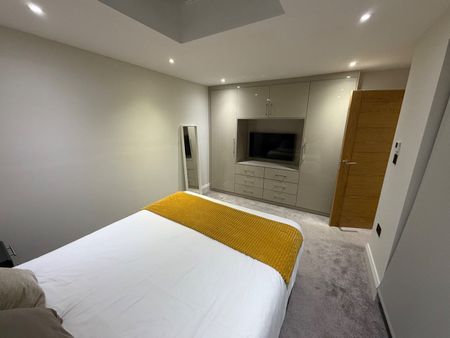 2 Bed Flat, Gordon Road, W5 - Photo 3