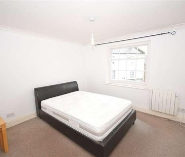 St Georges, Axminster, EX13 - Photo 2