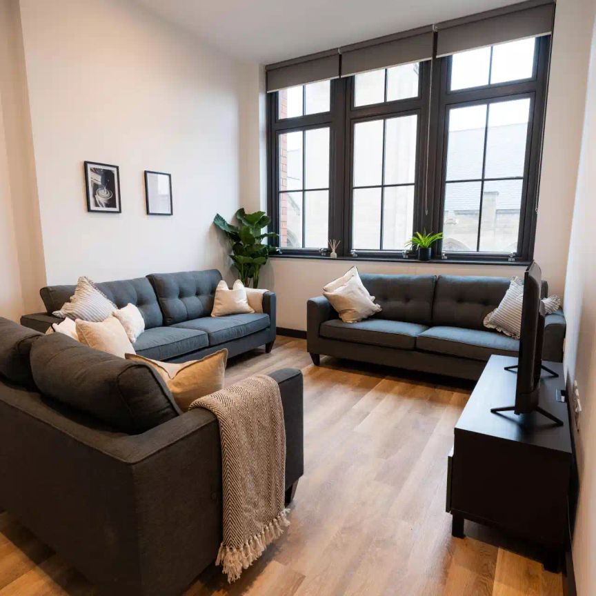 Silver En-Suite - Photo 1