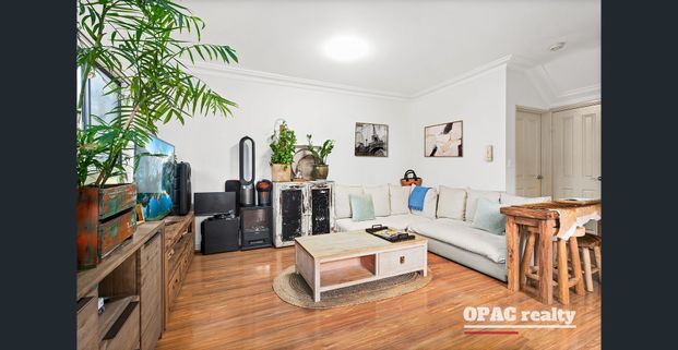FULL BRICK TOWNHOUSE IN HANDY LOCATION - Photo 1