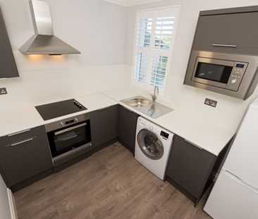 Room in a Shared House, Morland Road, CR0 - Photo 3