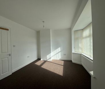 3 Bed Terraced House, Rosedale Avenue, LE4 - Photo 2