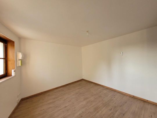 Location Appartement 2 pièces 34m² CONDE SUR L ESCAUT 59163 - Photo 1