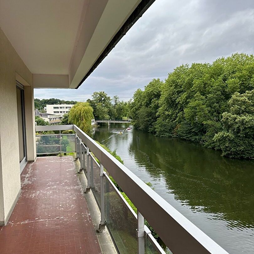 Location Appartement 5 pièces 157m² - Photo 1