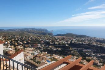 APARTMENT FOR RENT with 2 bedrooms and panoramic sea views