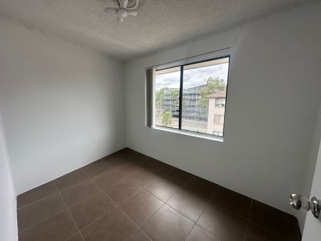 SPACIOUS UNIT - Photo 2